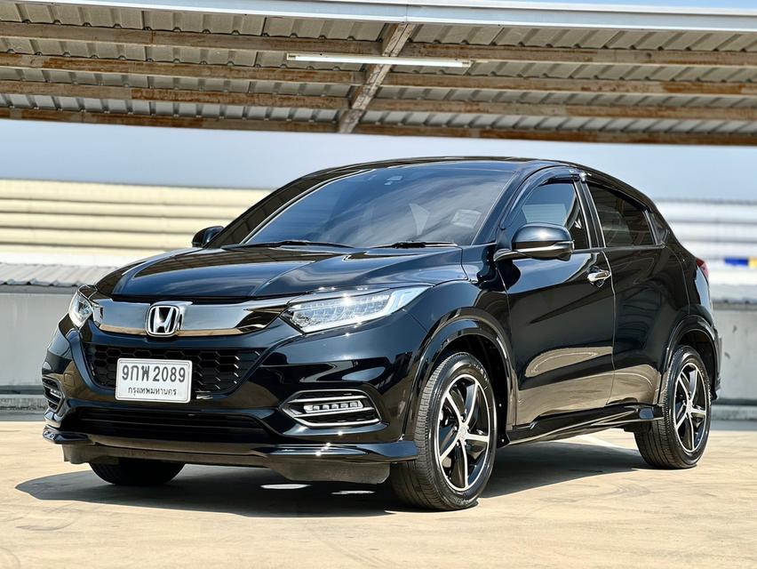 HONDA HRV, 1.8 RS ปี 2020 เบาะภายในแดง มือเดี่ยวป้ายแดง 