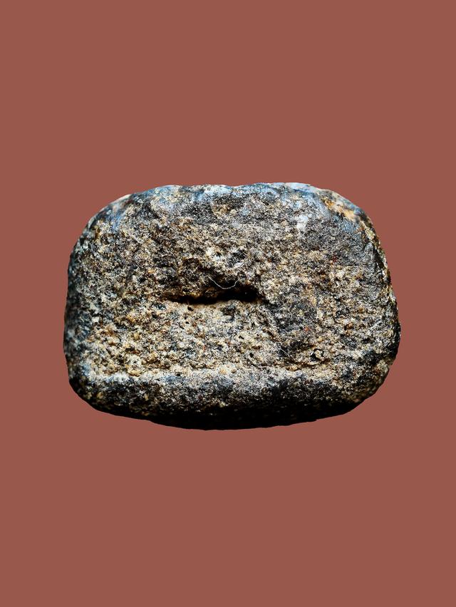 พระหลวงปู่ทวดเนื้อว่าน รุ่นแรก วัดช้างให้ พิมพ์พระรอด ปี 2497....เก่าๆ 5