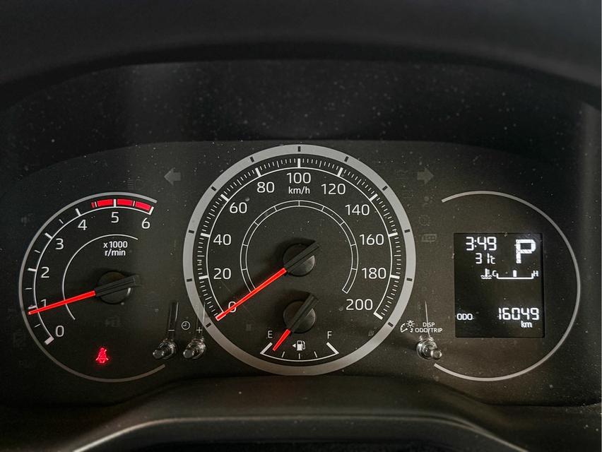 รหัสรถ WRT1800 2024 TOYOTA COMMUTER, 2.8  14