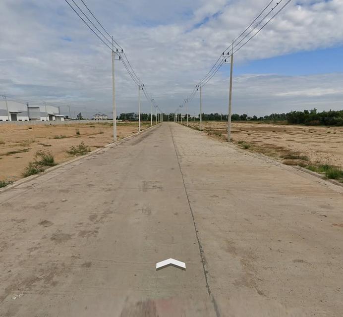 ที่ดินสวยถมแล้ววางเงินดาวน์ผ่อนตรงได้สําหรับอุตสาหกรรม เมืองสมุทรสาคร 3