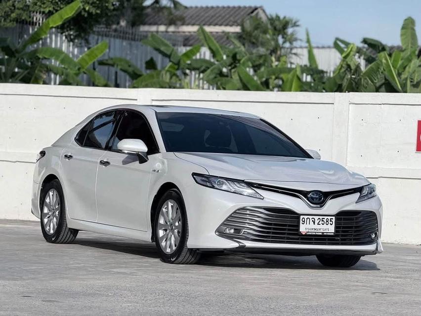 TOYOTA CAMRY, 2.5 HEV PREMIUM LUXURY ปี 2019 โฉม ปี18-24 สีขาว ตัวท็อปสุด