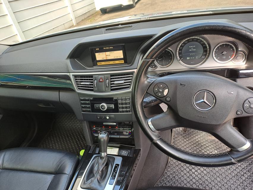 Benz E250  6