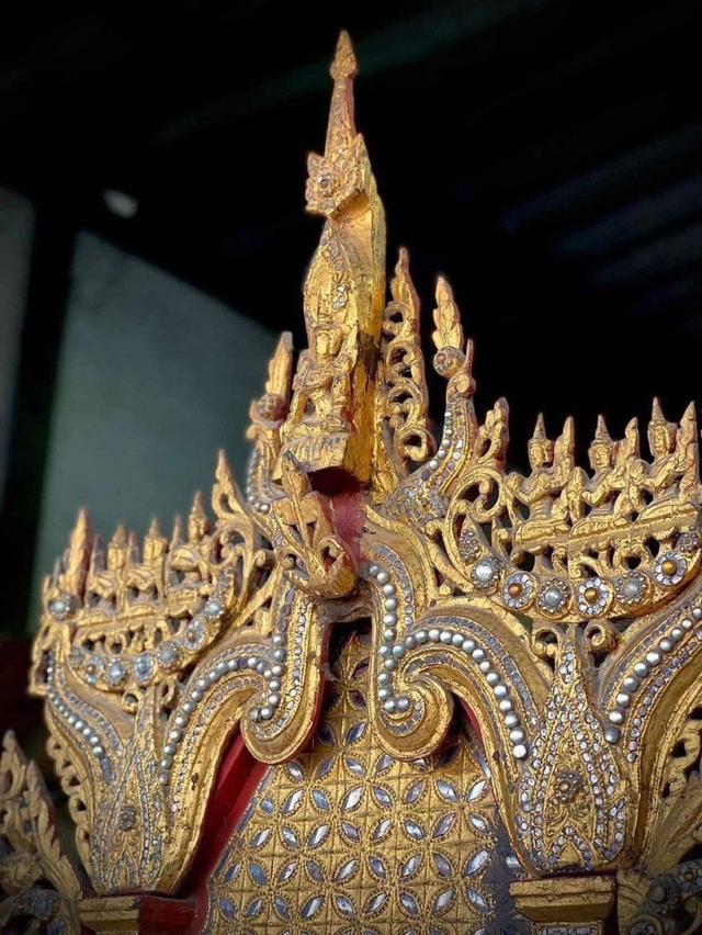 ธรรมมาสน์ไม้ ธรรมมาสโบราณ ชุดใหญ่ ศิลปะล้านนา อายุกว่า80ปี แท่นพระเทศนา 2