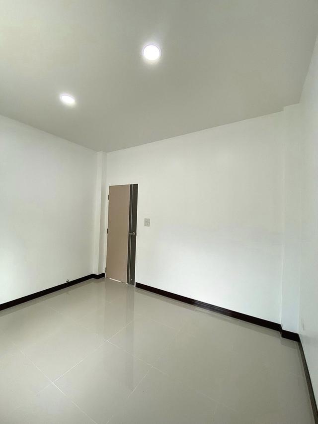 ขายบ้านสร้างใหม่อำเภอกำแพงแสน นครปฐม เนื้อที่ 110ตรว. 3ห้องนอน 2ห้องน้ำ ฟรีแอร์ 4เครื่อง บ้านทำเลดีน่าอยู่ 10