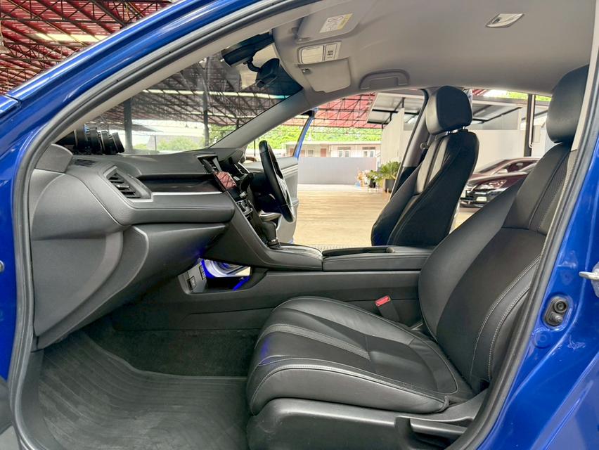 HONDA CIVIC FC 1.8 EL i-VTEC ปี2020 รถบ้านสวยจัด  ตัวท็อปสุดในรุ่น วิ่งน้อย 11
