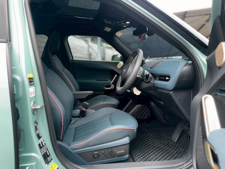 ใหม่ป้ายแดง วิ่งเพียง 9,400km  MINI  ACEMAN SE  All Electric Y2025 ป้ายแดง  18