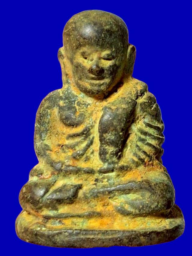 หลวงพ่อเงิน เปิดให้บูชาจ้า