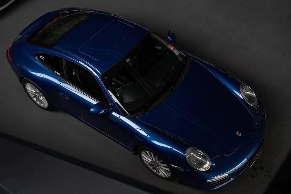 Porsche 997 Carrera สีน้ำเงิน