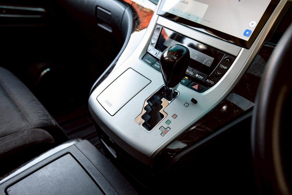 Toyota Vellfire 2.4ZG Edition ปี14 10