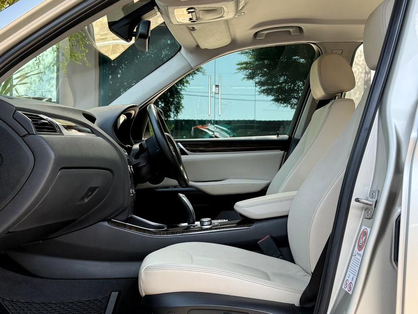 2014 BMW X3 20D XDRIVE รถมือเดียวออกป้ายแดง รถวิ่งน้อย เข้าศูนย์ตามระยะ รถไม่เคยมีอุบัติเหตุครับ 13