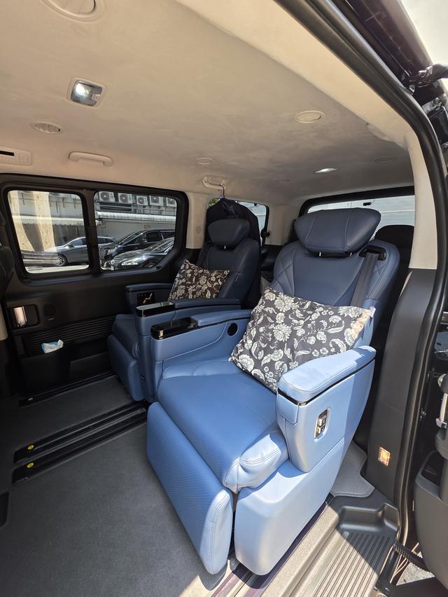 ขาย 2025 รถยนต์ ฮุนได Starria Premium 2.2D รูปที่ 6