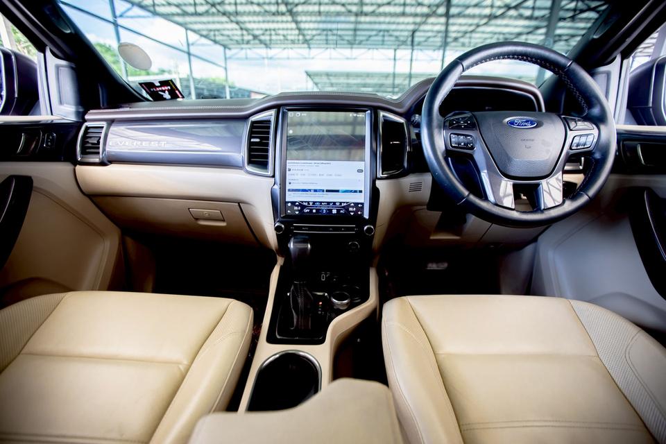Ford Everest 2.2 Titanium Sunloof ปี 2018 สีดำ มือเดียวป้ายแดง 14