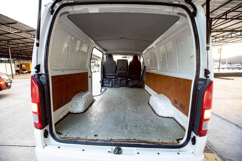 Toyota Hiace 2.5 ดีเซล M/T โม่งน้อย ปี 2007 สีขาว 17