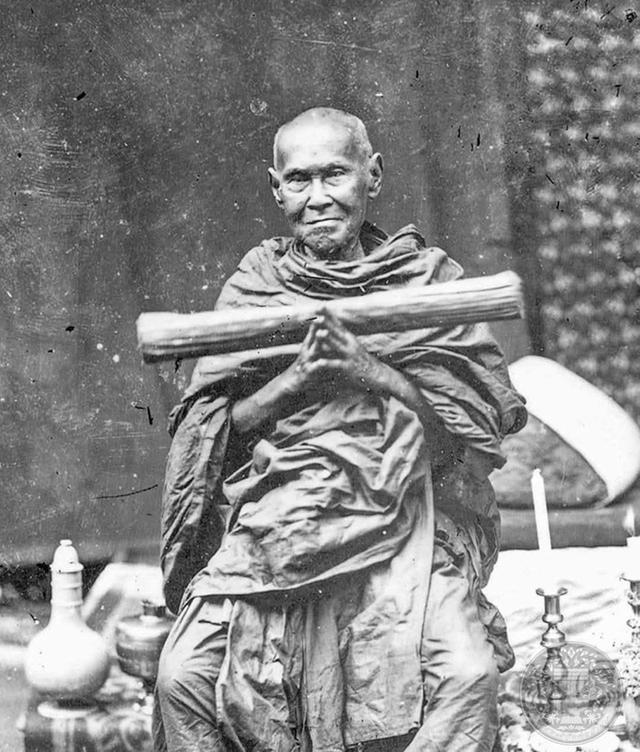 สมเด็จวัดระฆัง  รุ่น 100ปี ปี2515
