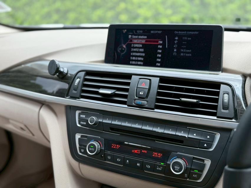 รหัสรถ SG4329 Bmw 320D (F30)ชุดแต่ง M3 ปี2013 14