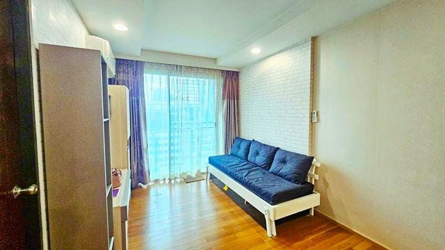 พร้อมเฟอร์ฯ เครื่องใช้ไฟฟ้า BTS ห้าแยกลาดพร้าว 55ม. Lotus คอนโดเดอะไลน์ พหลโยธิน ชั้น 11 วิวสวน 45 ตร.ม.1 นอน 1 น้ำ 2