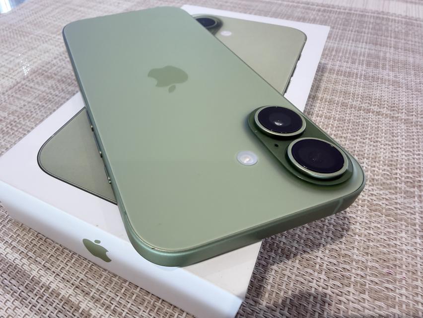 iPhone 17 สีเขียว   256 ประกันศูนย์ แบตเตอรี่ 100% รับเทิร์นเครื่องเก่าให้ราคาสูง รูปที่ 4