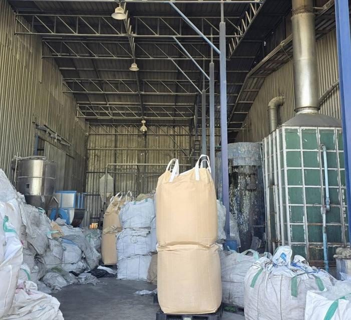 #ขายโรงงานรีไซเคิลพลาสติก นิคมพัฒนา ระยอง เนื้อที่ 8 ไร่ ผังม่วง โกดัง 4 ไร่/ห้องพักพนักงาน 50 ห้อง ไฟฟ้า 1250 KVA 5