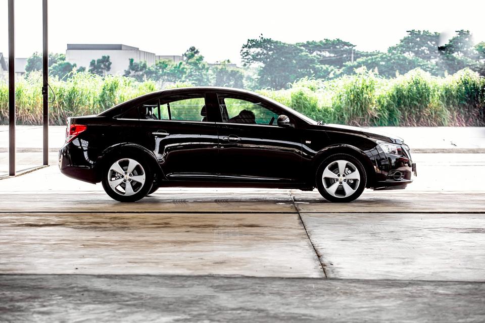 CHEVROLET CRUZE 1.8 LTZ ปี 2012 สีดำ