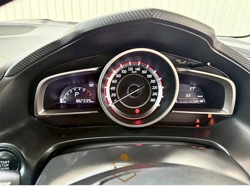 รถยนต์ mazda 6