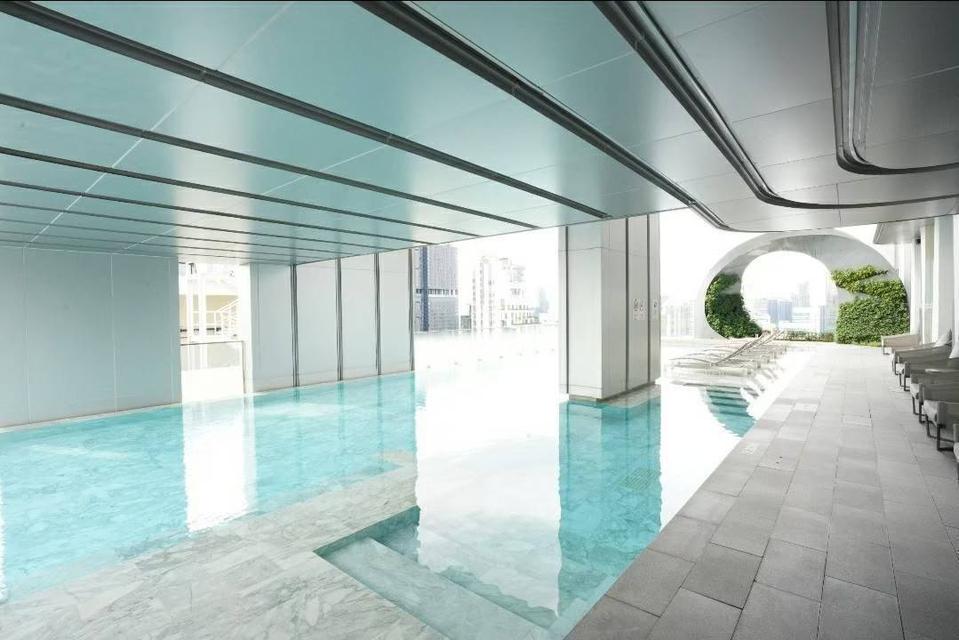 Sale /rent Edge Sukhumvit 23 1 bedroom 2 bathroom 25th floor 42 sqms. Fully furnished Sale 9.9 million baht Rent 35,000 Baht(1,100 USD) 19