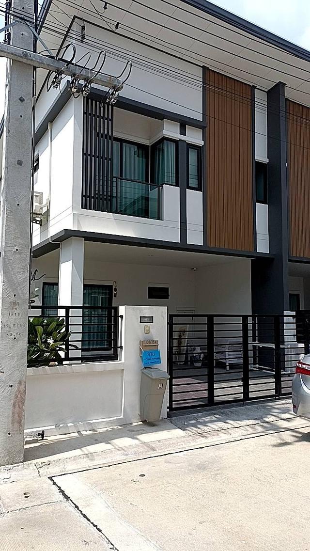 ขายทาวน์เฮ้าส์ 2 ชั้น หมู่บ้าน NC ปาล์มพาร์ค 2 8