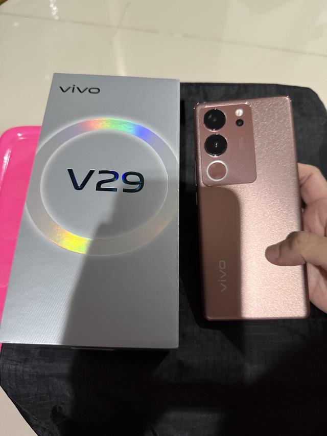 Vivo V29 5G 12/512GB สีแดงมารูน 💥 ราคา 6,500 บาท 💥 9