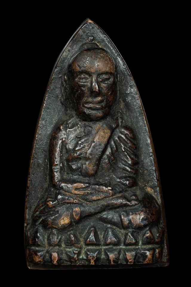 หลวงปู่ทวดพิมพ์เตารีดราคาแบ่งปัน