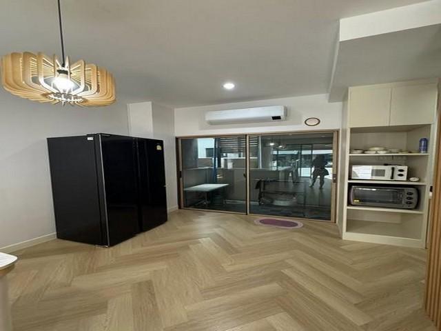 ให้เช่าทาวน์โฮม 3 ชั้น โครงการ บ้านกลางเมือง พระราม 9-กรุงเทพกรีฑา(ตัดใหม่) ถนนกาญจนาภิเษก 23 4