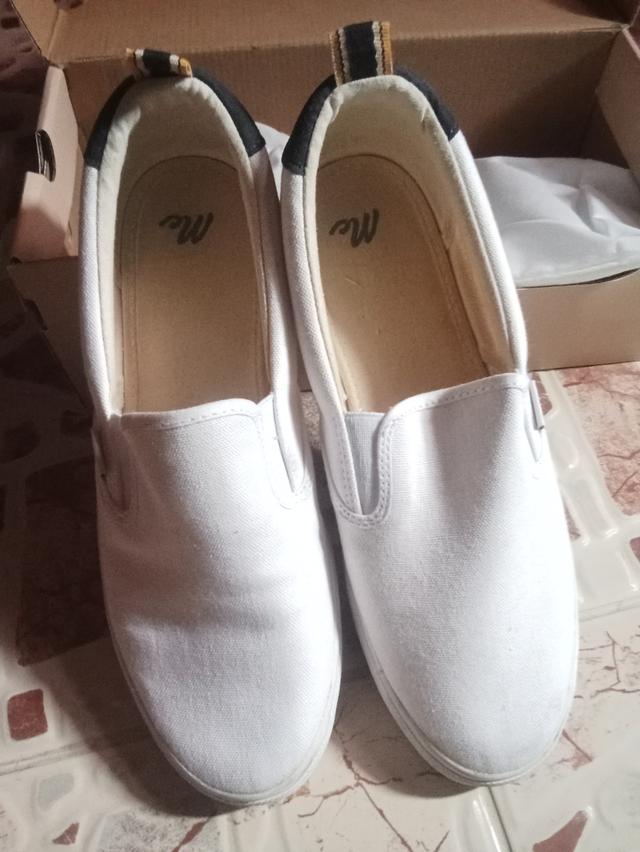 รองเท้าผ้าใบ แม๊ค(แท้)สีขาว 2