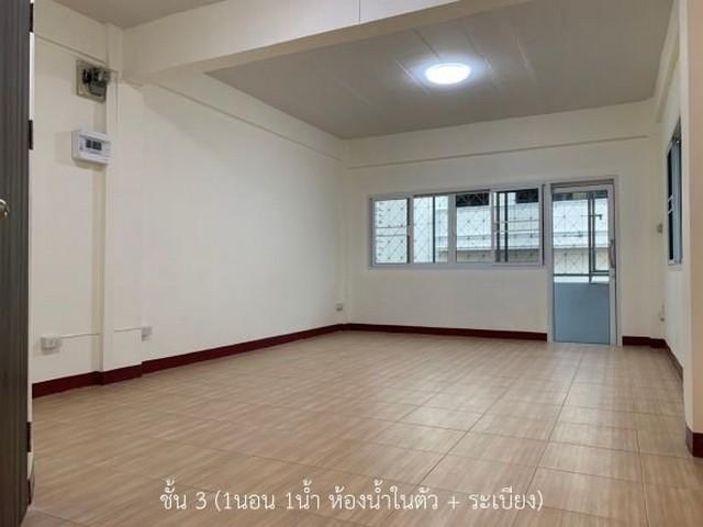 ให้เช่าตึกแถว 5.5 ชั้น 252 ตรม. หลังมุม ตกแต่งใหม่ ย่านสาธร ถนนจันทร์ ใกล้ BTS เซ็นต์หลุย 2