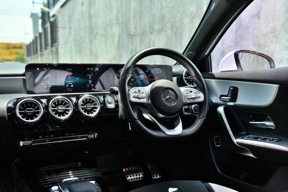 TOP OPTION เพียง 60,000 กิโล AMG DYNAMIC รถศูนย์ Benz Thailand ทะเบียนคืน"🎊🎖️2022 Mercedes-Benz A200 AMG Dynamic W177 รูปที่ 17