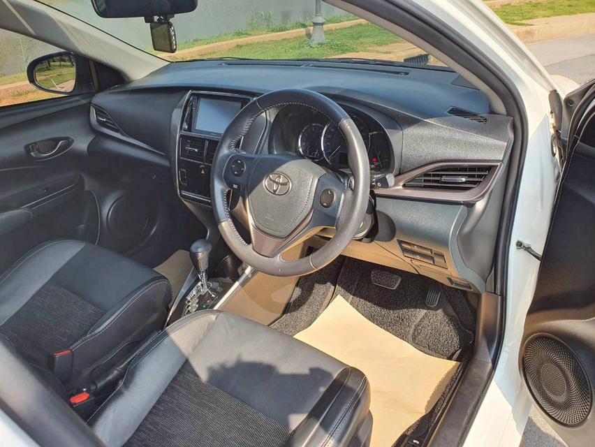 Toyota Yaris Ativ sport 2022 สีขาว รูปที่ 11