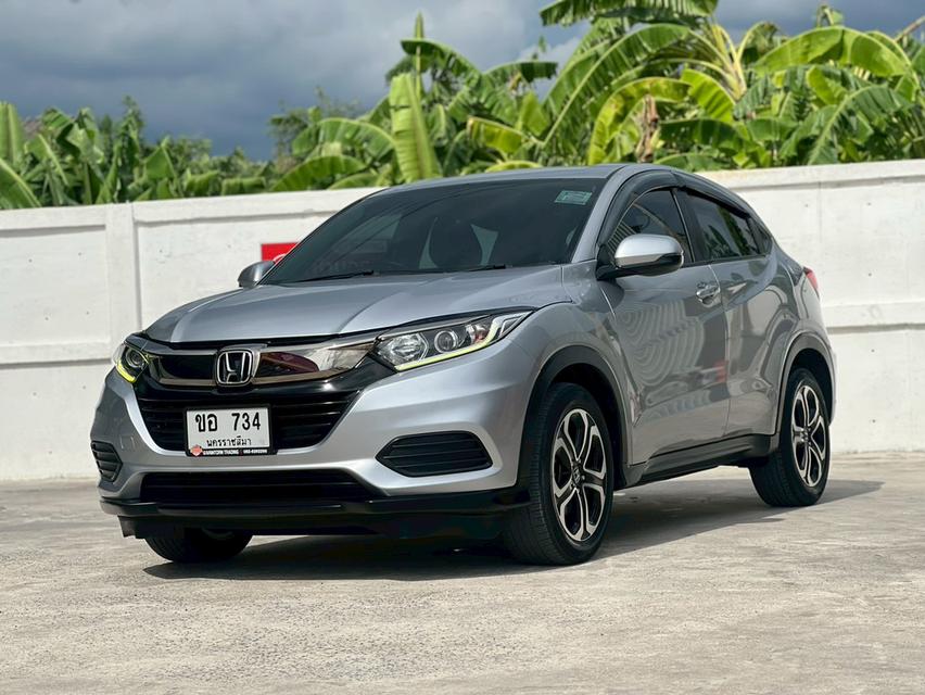 ปี 2019 HONDA HRV, 1.8 E โฉม ปี14-21สีเทา เกียร์ออโต้ เบนซิน มือเดียวป้ายแดง