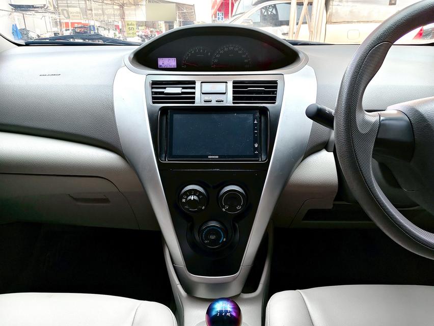 TOYOTA Vios 1.5E M/T ปี 2010 💯  🚘 รถสีขาว [Super White] 💯 รถบ้าน มือเดียวป้ายแดง 💯 🕰 เลขไมล์ 207,xxx km.  รับซื้อขาย รถยนต์มือสอง  TEL 085337553 รูปที่ 14