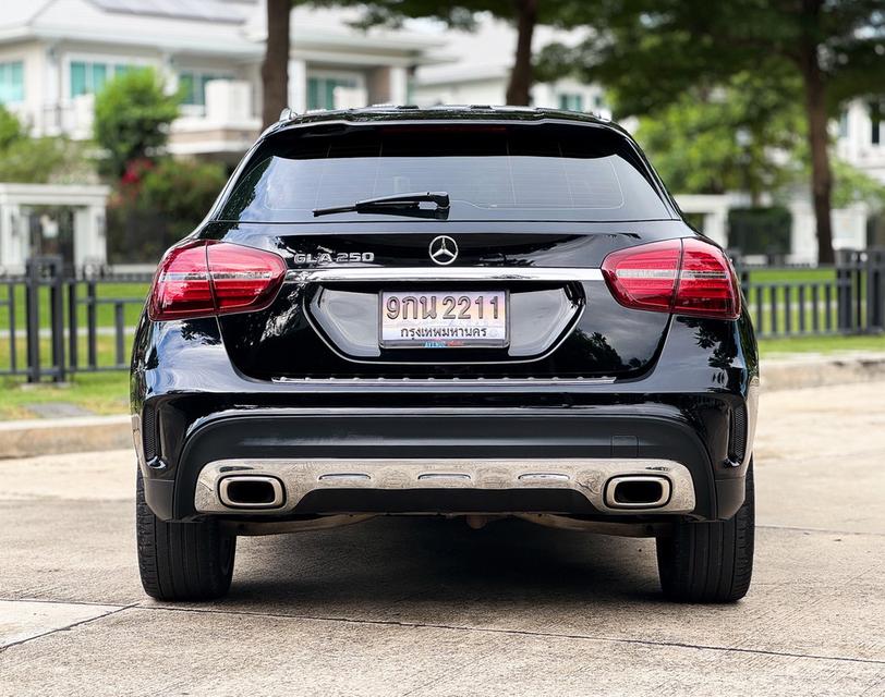 รหัสรถ AVA2211 💚 BENZ GLA250 AMG Dynamic ปี 2018
