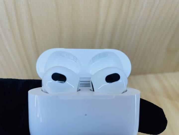 AirPods 3rd Generation 3