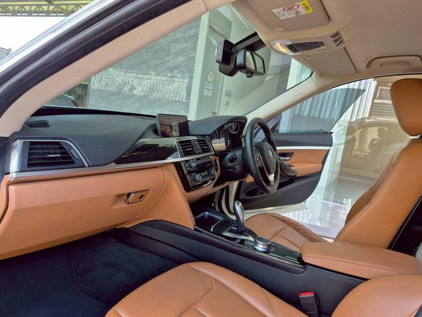 BMW 320D GT ปี20 14