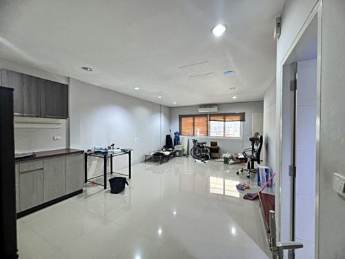 ให้เช่าทาวน์เฮ้าส์ หมู่บ้านดิเอ็กซ์คลูซีฟ พัฒนาการ44 ใกล้ BTS หัวหมาก พร้อมเข้าอยู่ 15 ธันวาคม 68 (N.1485) 10