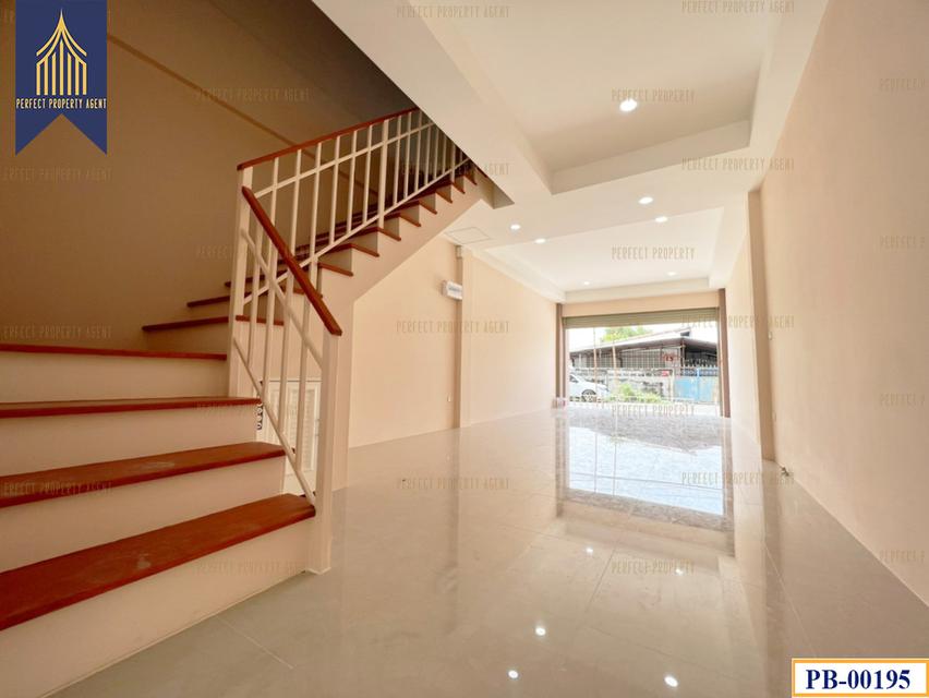 ขายอาคารพาณิชย์ สร้างใหม่ พร้อมอยู่ ค้าขายได้ ทรัพย์บุญชัย ศรีนครินทร์ ใกล้รถไฟฟ้า 2