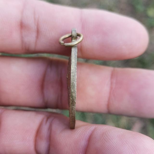 เหรียญหลวงพ่อเพี้ยน รูปย่อยที่ 2