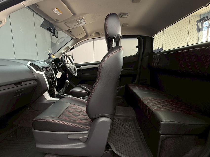 ISUZU D-MAX, 1.9 Ddi L โฉม HI-LANDER ปี2016 SPACECAB สีดำ เกียร์ธรรมดา 6 สปีด 👉เลขไมล์ 85,153 กม. รถมือเดียว ป้ายแดง รูปที่ 10