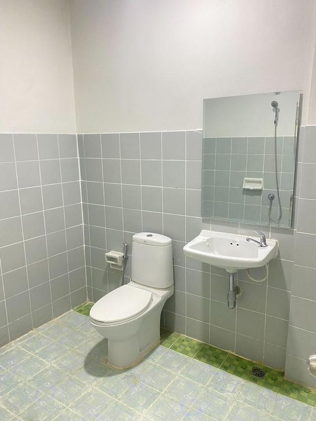 ขาย :ทาวน์เฮาส์ 2 ชั้น, เนื้อที่ 16 ตรว. หมู่บ้านเลิศอุบล วัชรพล ถนนร่วมมิตรพัฒนา แขวงท่าแร้ง เขตบางเขน จังหวัดกรุงเทพมหานคร ( 14