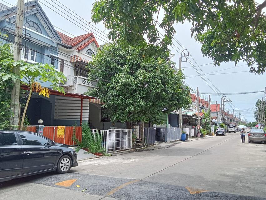 ขายบ้าน 2 ชั้น หมู่บ้านมนชญา2 ซอยสายไหม49 3