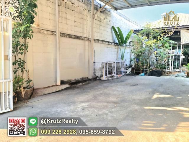 ขายบ้านพร้อมที่ดิน ใจกลางเมืองโคราช เนื้อที่ 67 ตารางวา 1 ห้องนอน 2 ห้องน้ำ ต.โพธิ์กลาง อ.เมืองนครราชสีมา จ.นครราชสีมา 3
