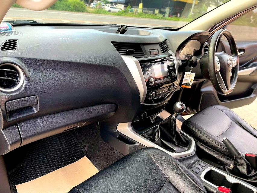 Nissan Navara NP300 2.5 VGS TURBO. V ท็อป MT เกียร์ธรรมดา ปี61 (2018) 8