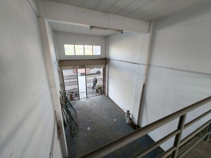 ให้เช่าหรือขาย อาคารพาณิชย์ 4 ชั้น 2 คูหา  คูหาละ 20 ตร.ว. ติดถนนเศรษฐกิจ 1 ตำบลนาดี เมืองสมุทรสาคร  4