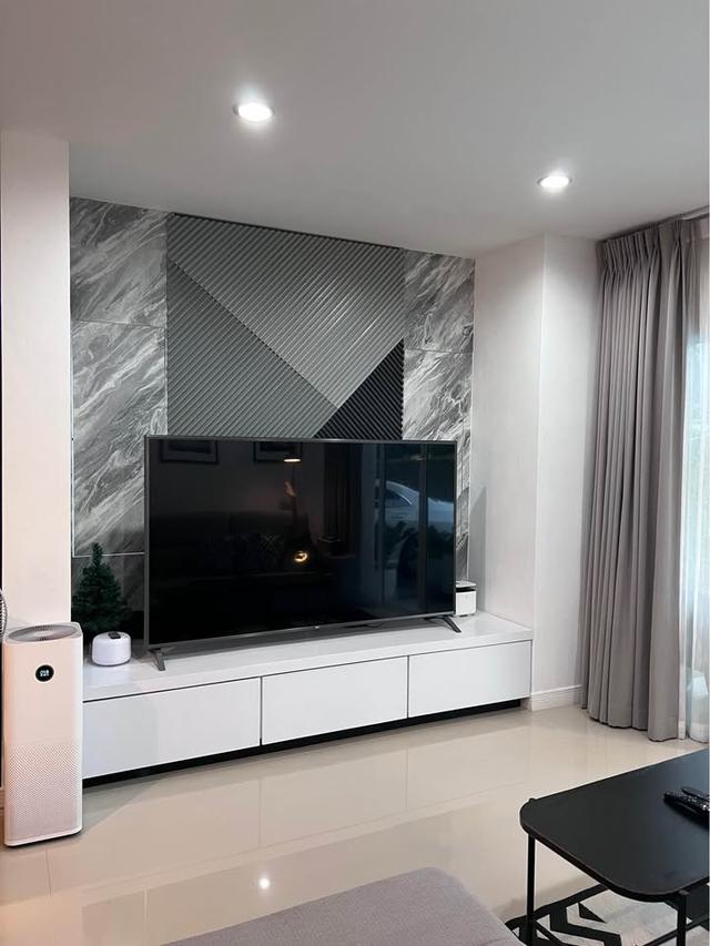 ให้เช่าบ้านเดี่ยวสองชั้น  3 ห้องนอน 3 ห้องน้ำ บ้านในโครงการพร้อมคลับเฮ้าส์สระว่ายน้ำ เฟอร์ครบ 🏠🌿💦 2