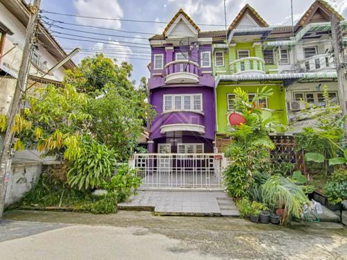 ทาวน์โฮม 3 ชั้น หมู่บ้าน พงษ์ศิริชัย 4 หนองแขม (หลังริม) 1