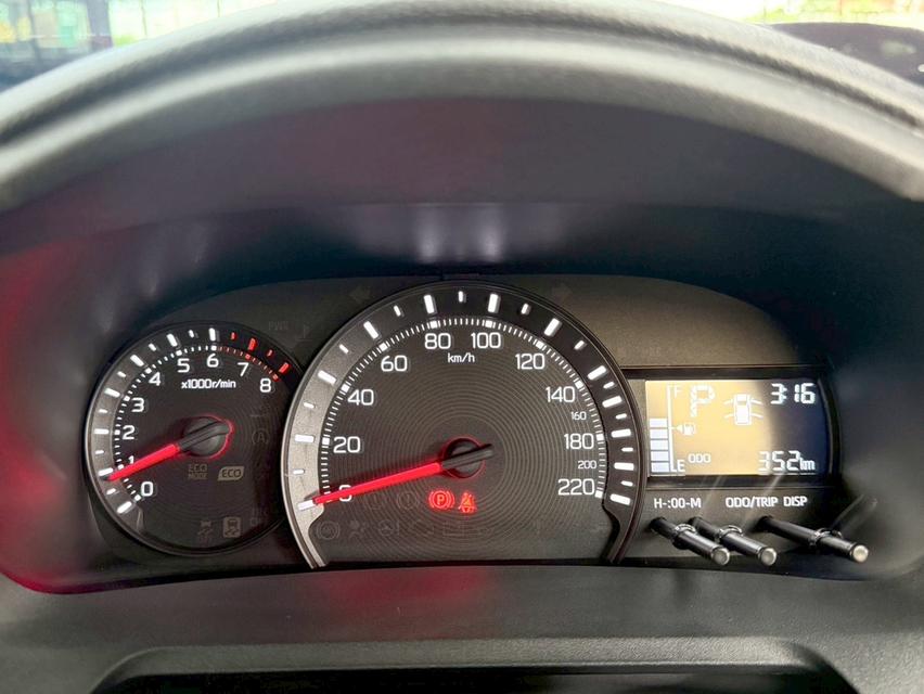 TOYOTA Yaris Ativ 1.2 Sport ปี 2025 ป้ายแดง 8